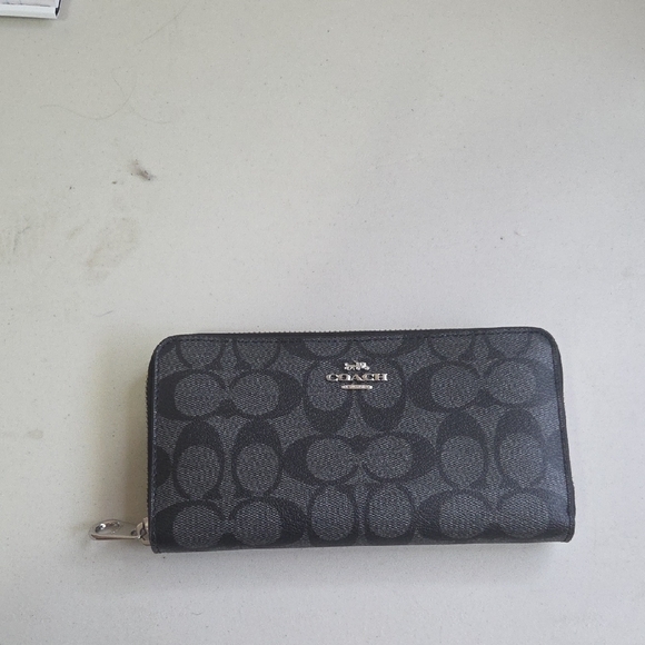 Coach Handbags - Coach Black and Gray Signature Wallet